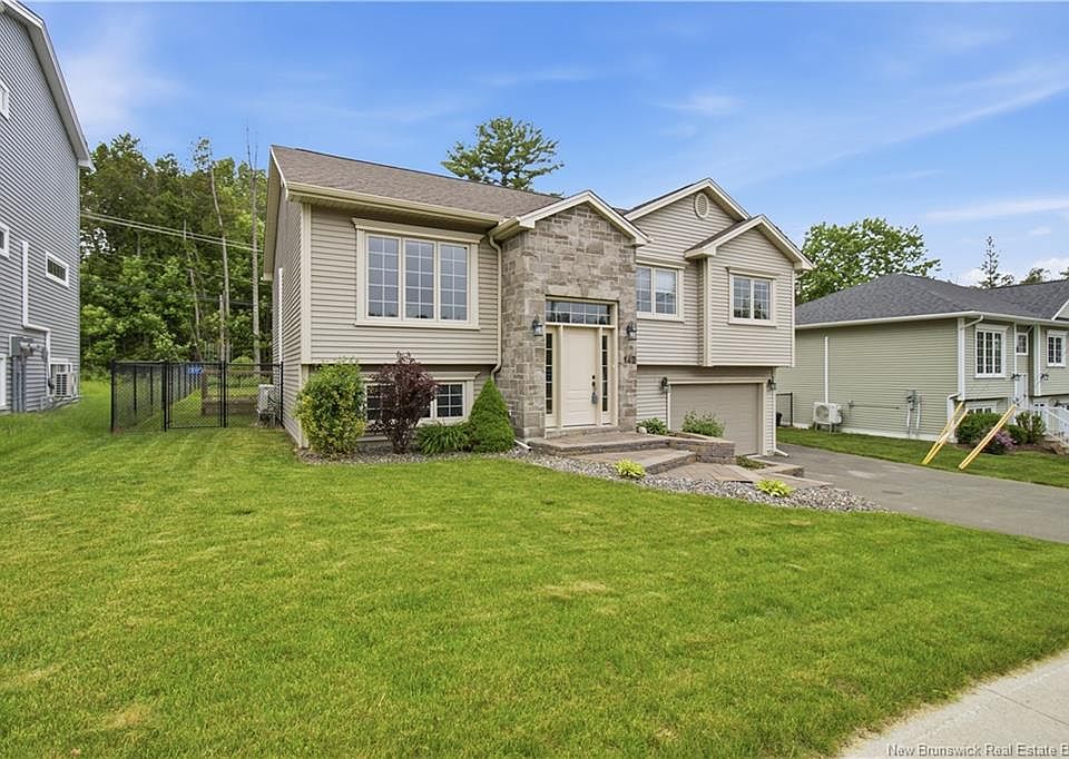 1st image of 142 Mooers Dr