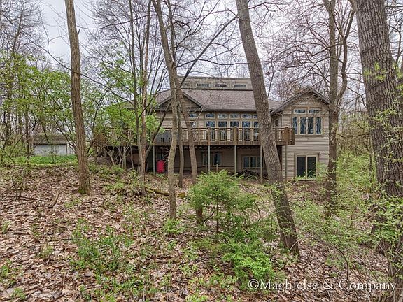 3rd image of 6300 Egypt Valley Ave NE