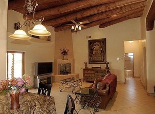 3038 Governor Lindsey Rd, Santa Fe, NM 87505