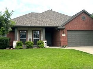 728 Yaupon Ct, Burleson, TX 76028