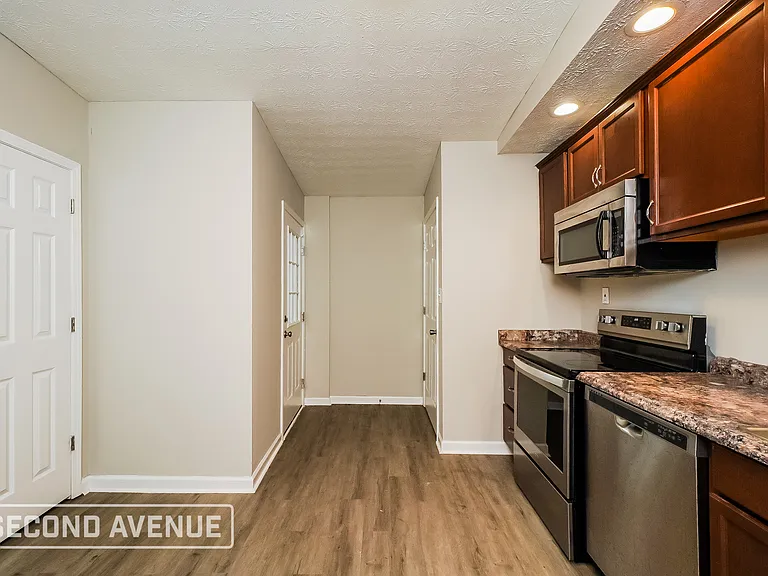 1796 Mellwood Ave — Photo 6