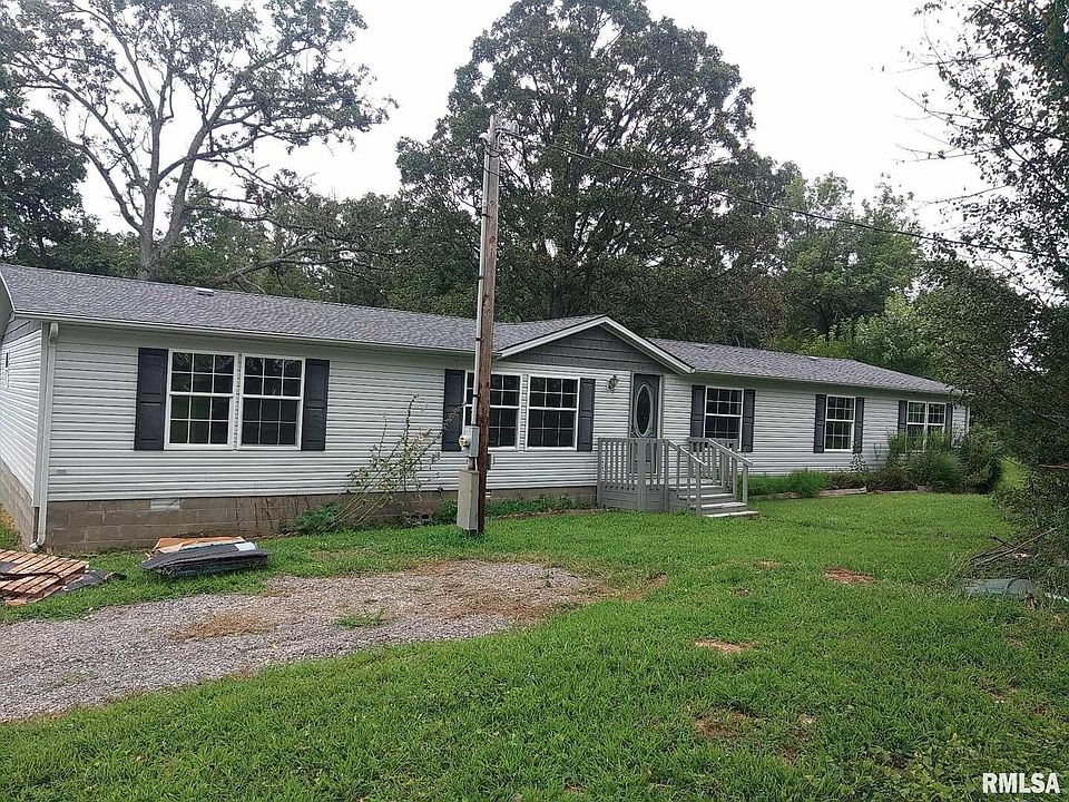 1st image of 1404 County Road 750 E
