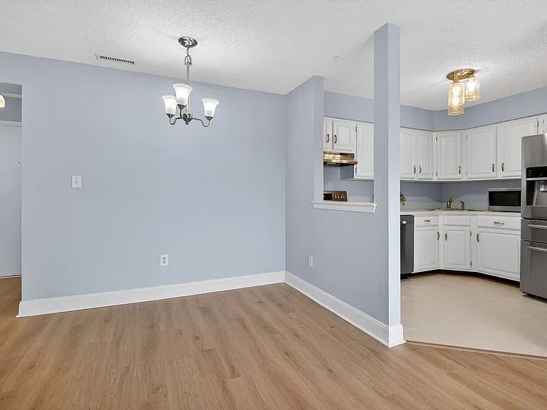 304 Aspen Dr #304 — Photo 7