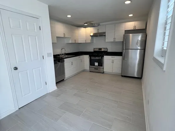 2717 W Saint Helen St Unit 1, Chicago, IL 60647