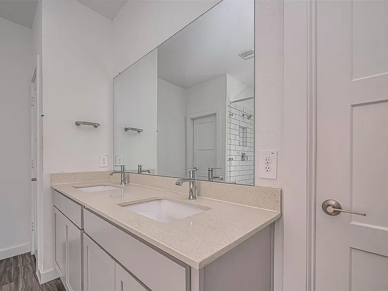 133 Aurora Spgs — Photo 12