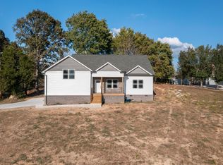 590 Edgewater St, Dayton, TN 37321