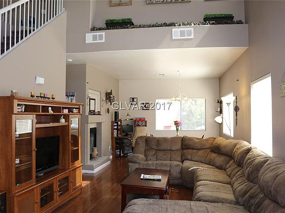 3rd image of 7262 Rock Castle Ave