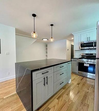 2nd image of 1045 Revere Ave