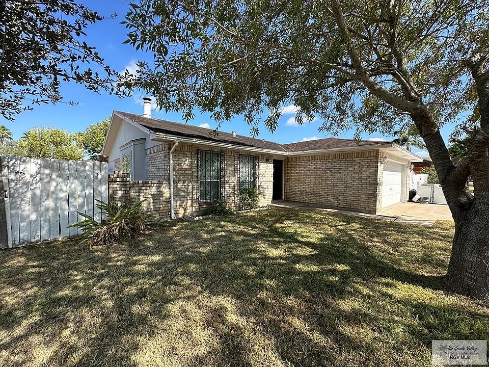 1st image of 65 Varadero St