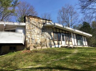 38 Heights Dr, Wyoming, PA 18644
