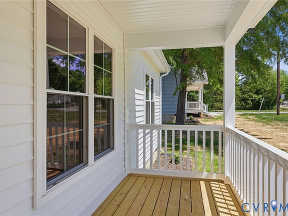 3rd image of 824 Nottoway Ave