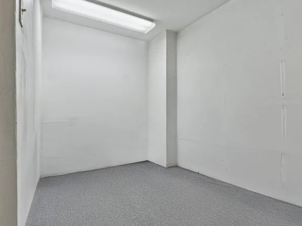 311 42nd Street image 15 of 17