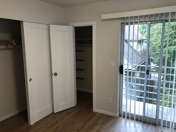 4th image of 3212 21st Ave W APT 101