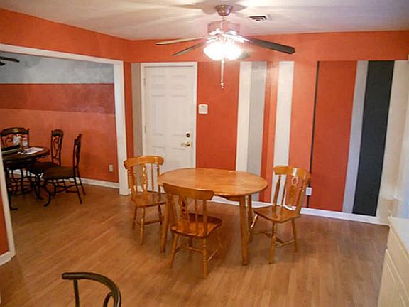 5th image of 1708 N Irving Heights Dr