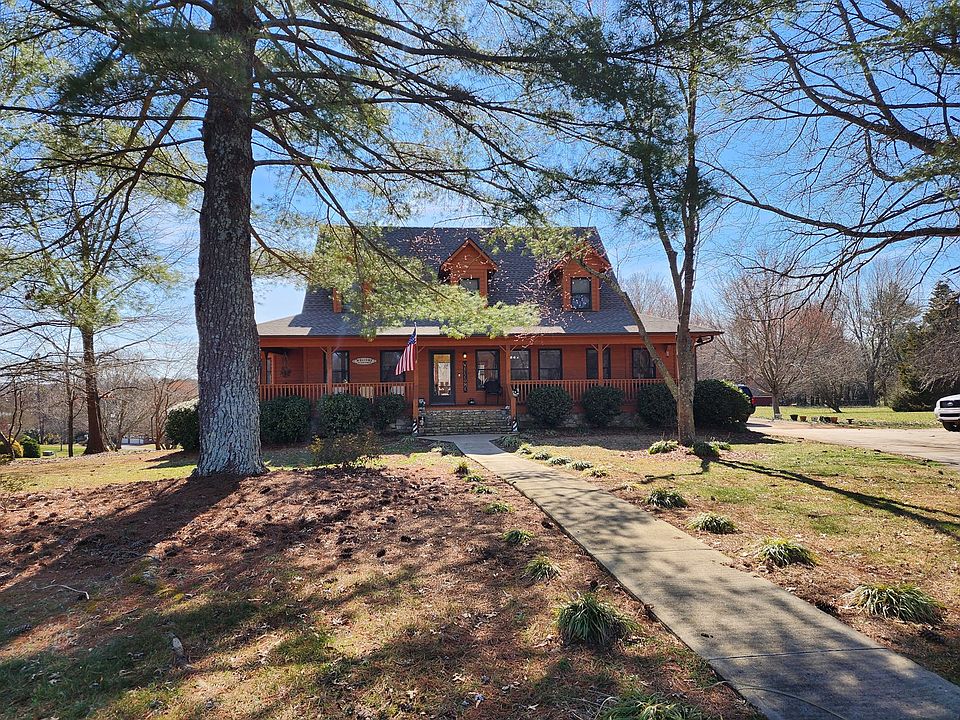 1st image of 11 Knob Hill Rd