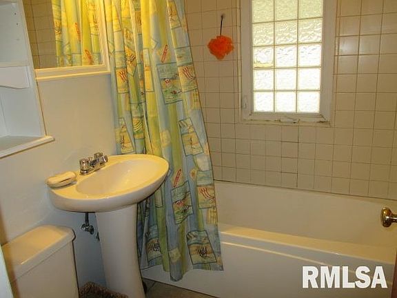 5th image of 4317 N Independence Ave