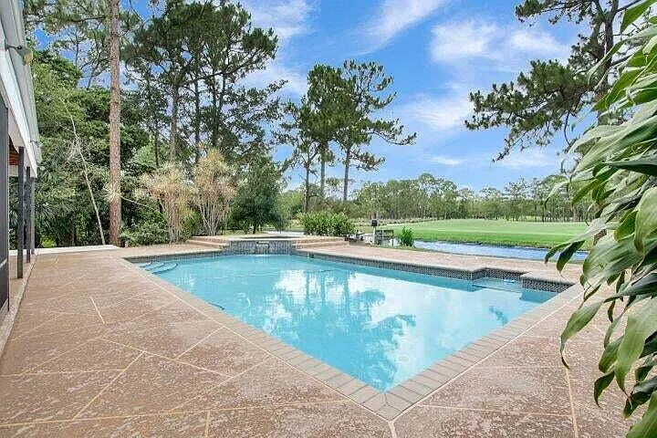 4 bed, 3.5 bath, 3733 sqft, $14,000 — Photo 2