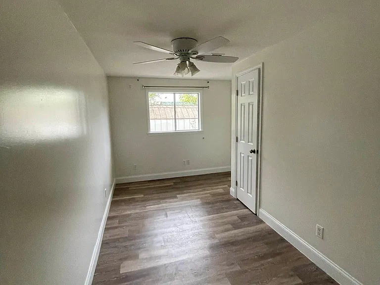 187 Karen Dr — Photo 14