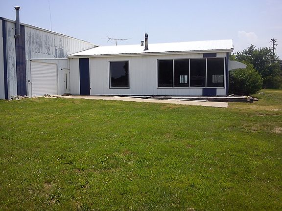 3rd image of 16215 S Highway 39