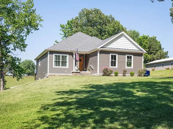 1701 Burton Rd, Utica, KY 42376