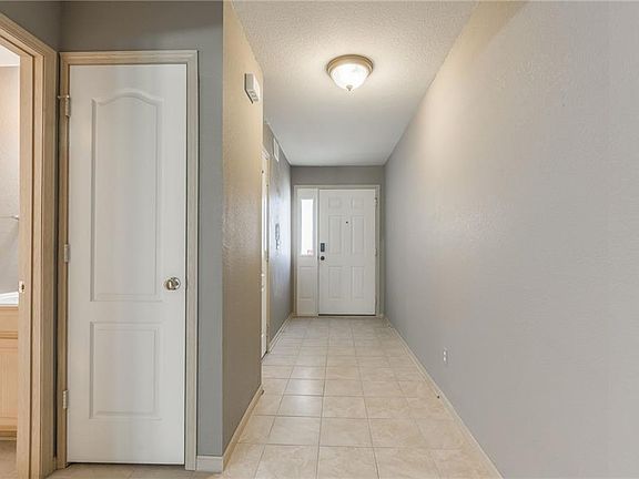 3rd image of 3223 SW Shadow Brook Dr