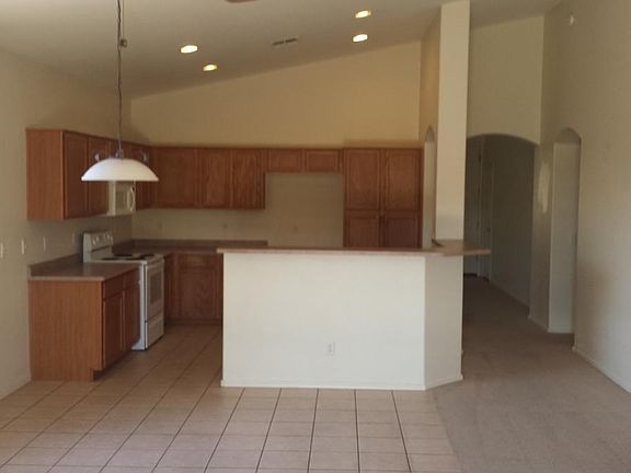 2nd image of 4947 E Thunderbird Dr
