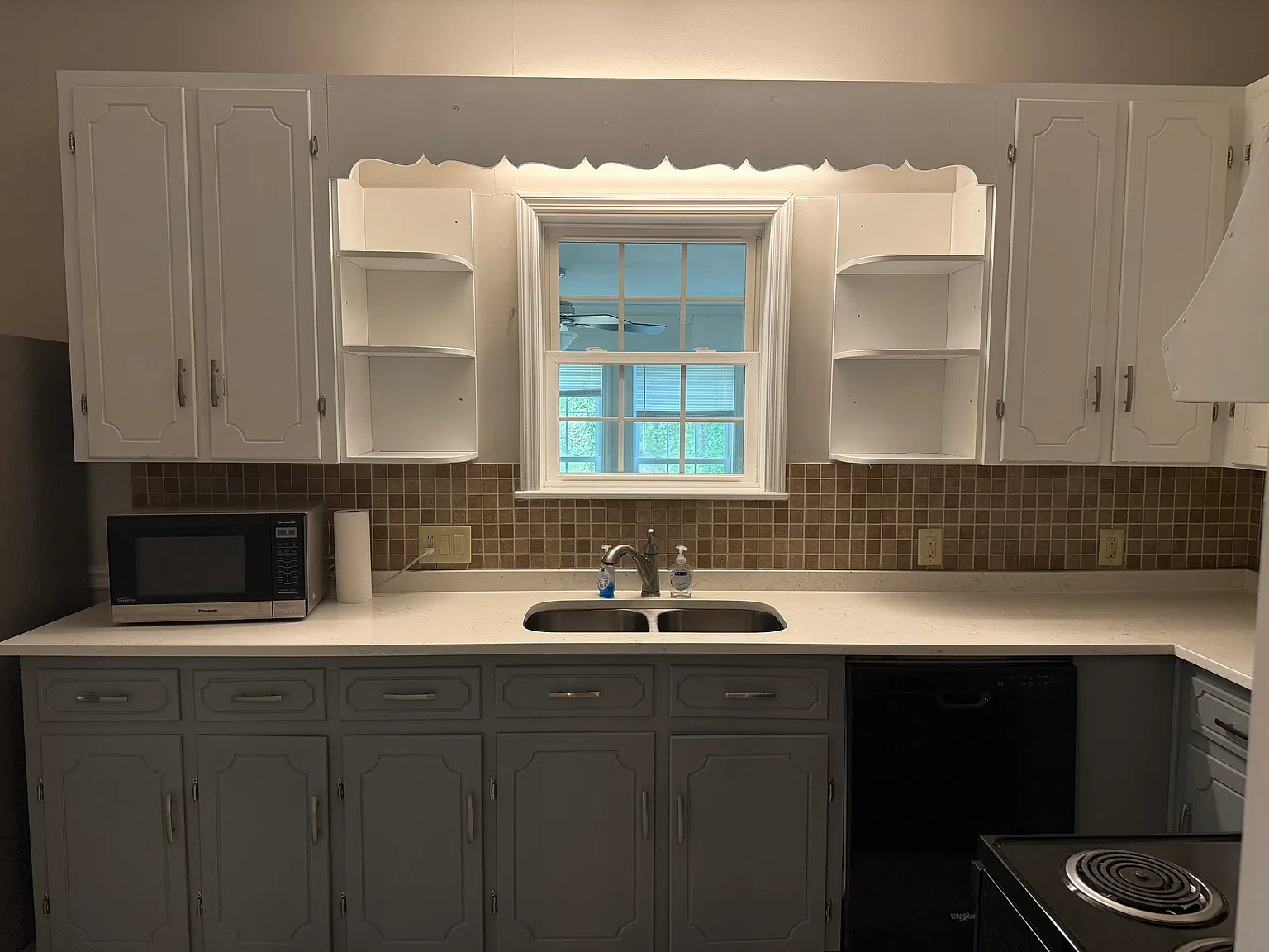 3 bed, 1931 sqft, $2,350 — Photo 3