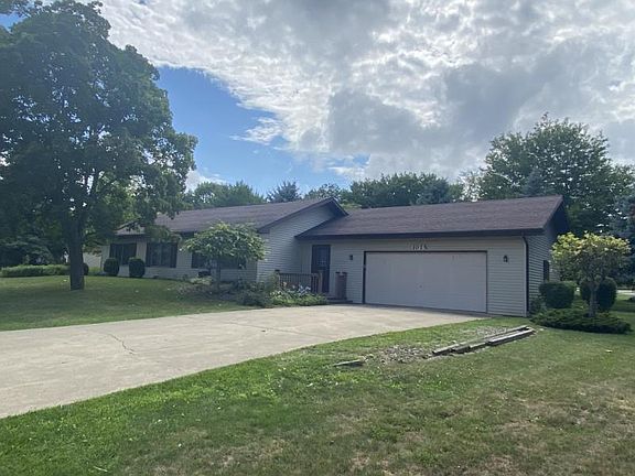 2nd image of 1075 Glenwood Dr