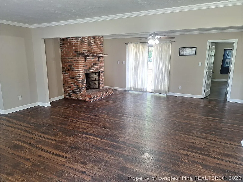 3 bed, 2.0 bath, 1511 sqft, $1,600 — Photo 3