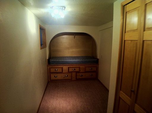 5th image of 2662 E 1st St