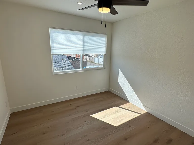 410 Zenith St #3 — Photo 25