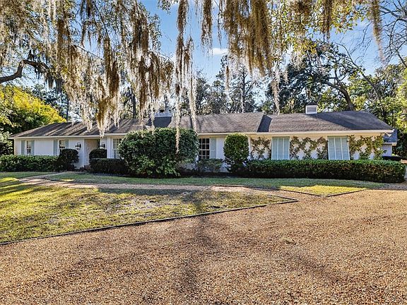 2nd image of 5 Tanglewood Rd