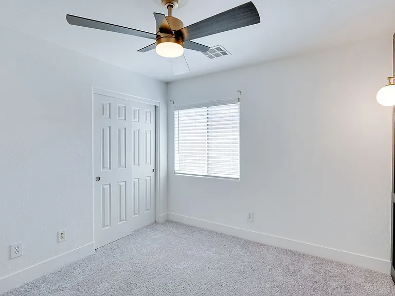 1088 Snow Roof Ave — Photo 11