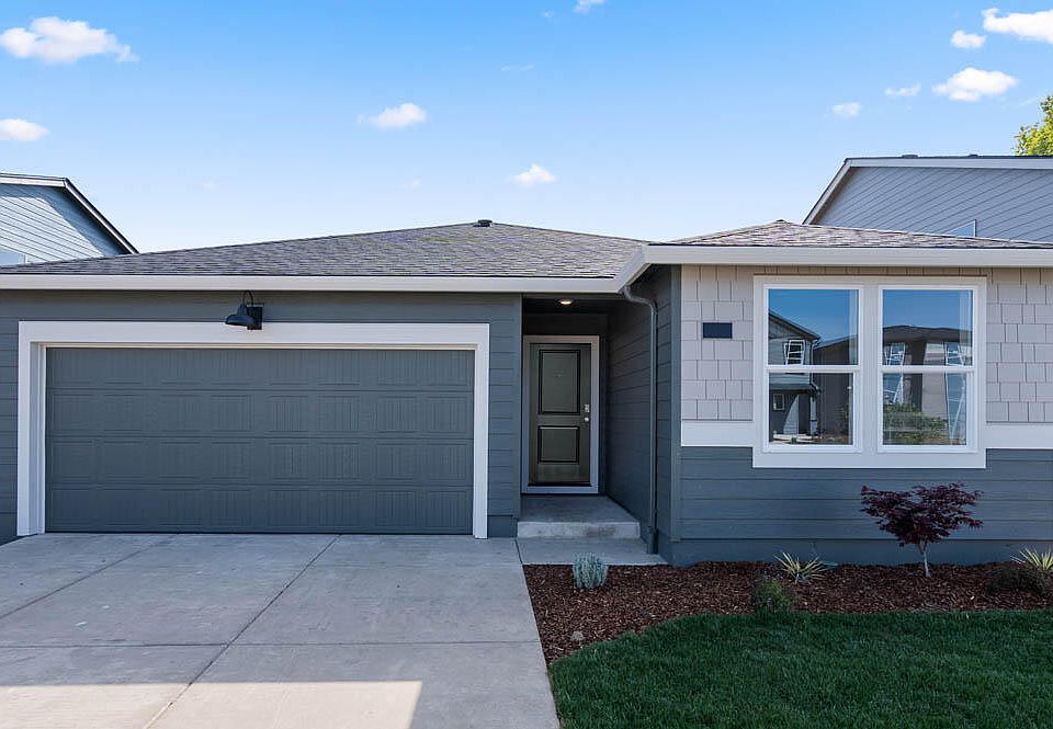 1st image of 2621 Meadows Ln