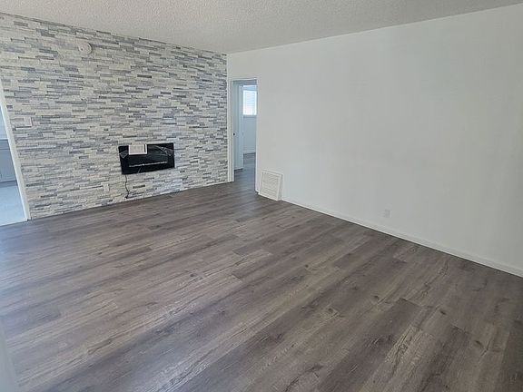 5th image of 12321-27 W Washington Blvd #6-12321
