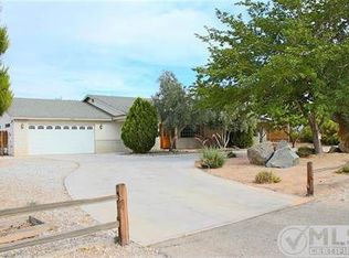 14381 Cronese Rd, Apple Valley, CA 92307