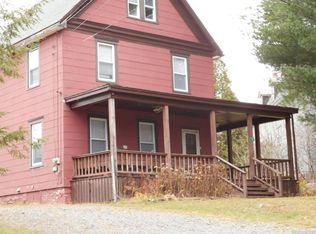 32 S Main St, Tannersville, NY 12485