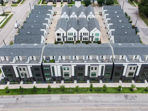 2121 Emancipation Ave, Houston, TX 77003
