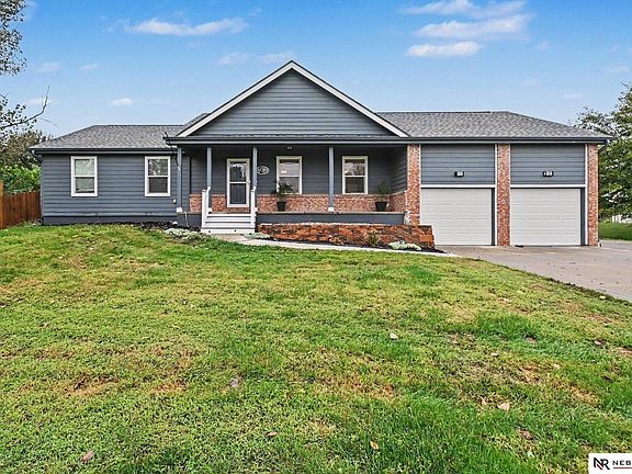 2nd image of 4619 Circle Dr
