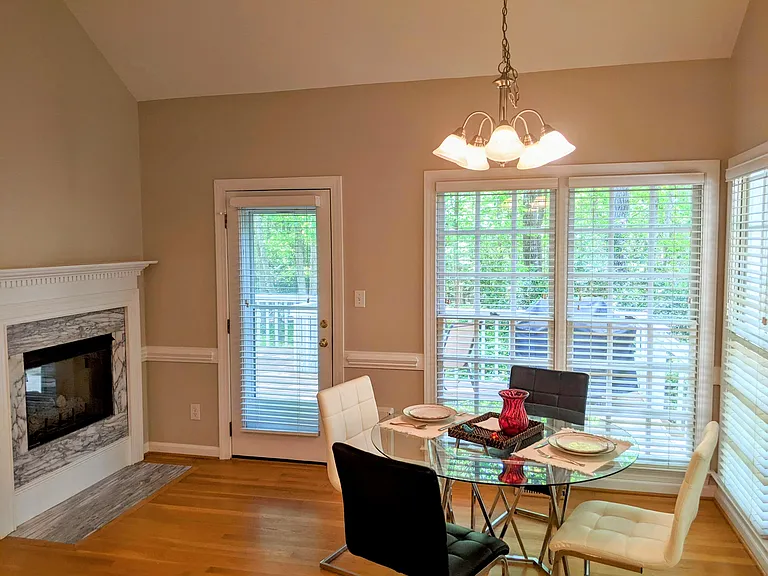 102 Blackford Ct — Photo 13