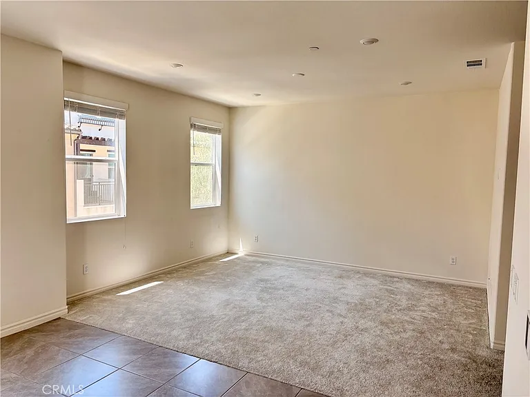 3816 Verdana — Photo 6