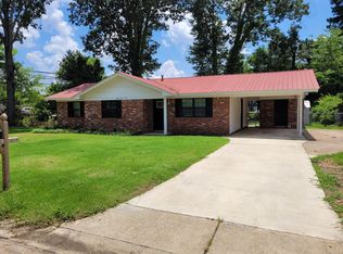 2101 Maple Dr, Starkville, MS 39759
