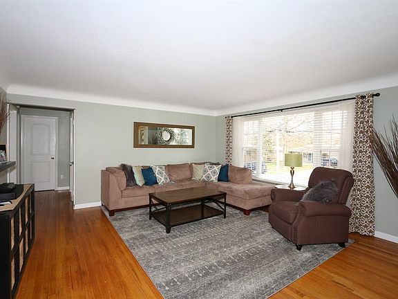 4th image of 997 Alnetta Dr