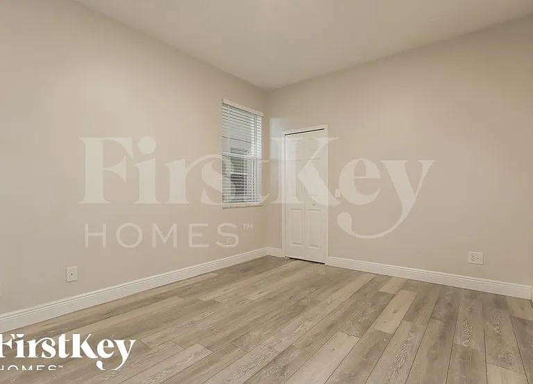 8109 Orange Spring Dr — Photo 11