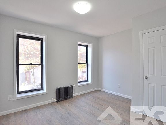 5th image of 43 Underhill Ave APT D2