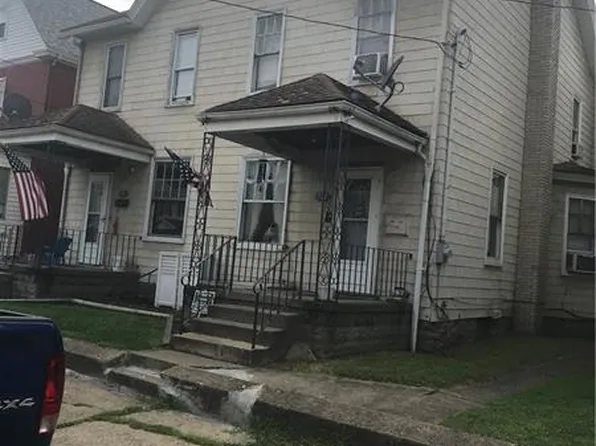 719 4th Ave, Ford City, PA 16226