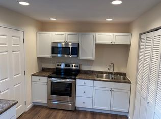 3820 Lennox Ave NE, Cedar Rapids, IA 52402