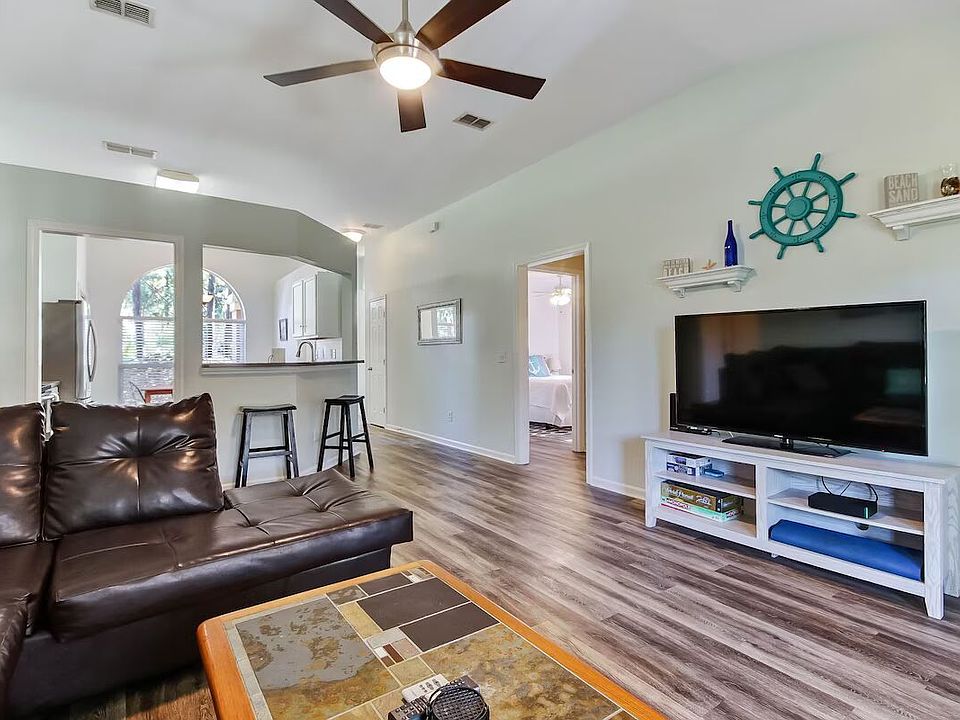 1st image of 1021 Isle Of Palms Ln
