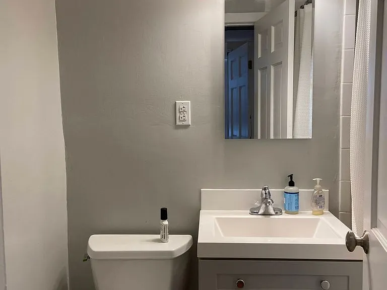 28 Fuller St #5 — Photo 7