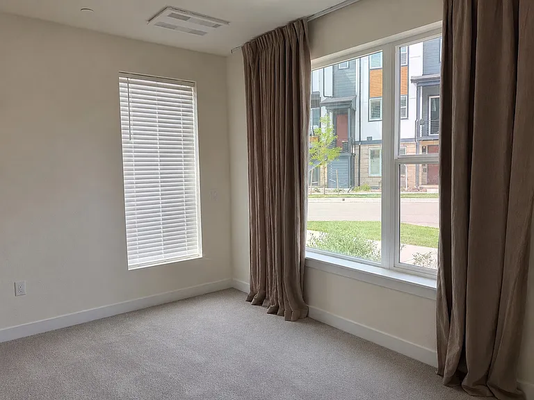 750 Josephine Way — Photo 6